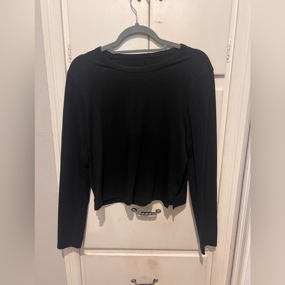 Lululemon Women’s Long Sleeve Classic Fit Tee Shirt
